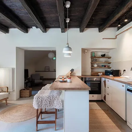 Casa Mina - By Myhomeincomo *